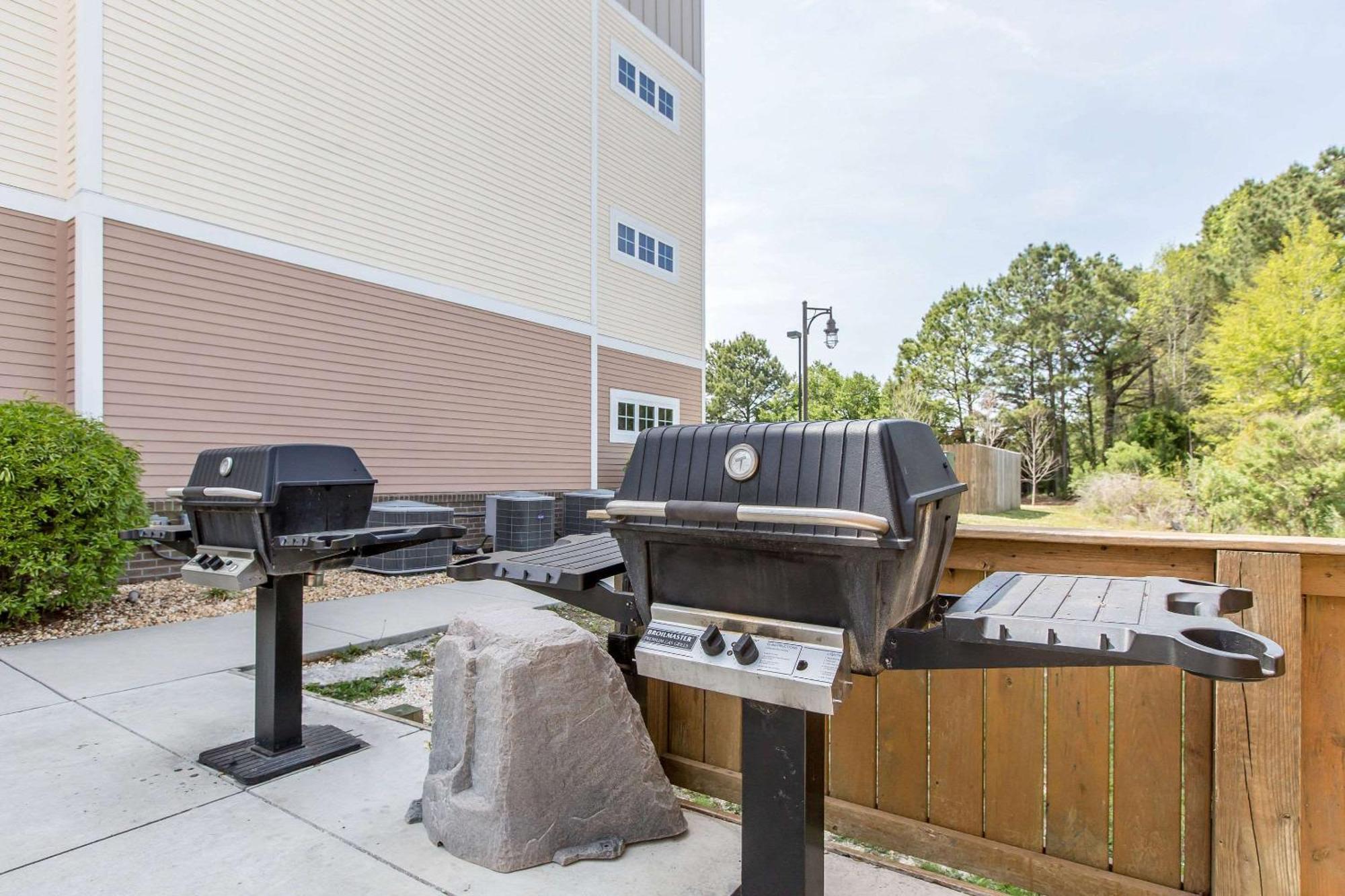Mainstay Suites Jacksonville Near Camp Lejeune Экстерьер фото